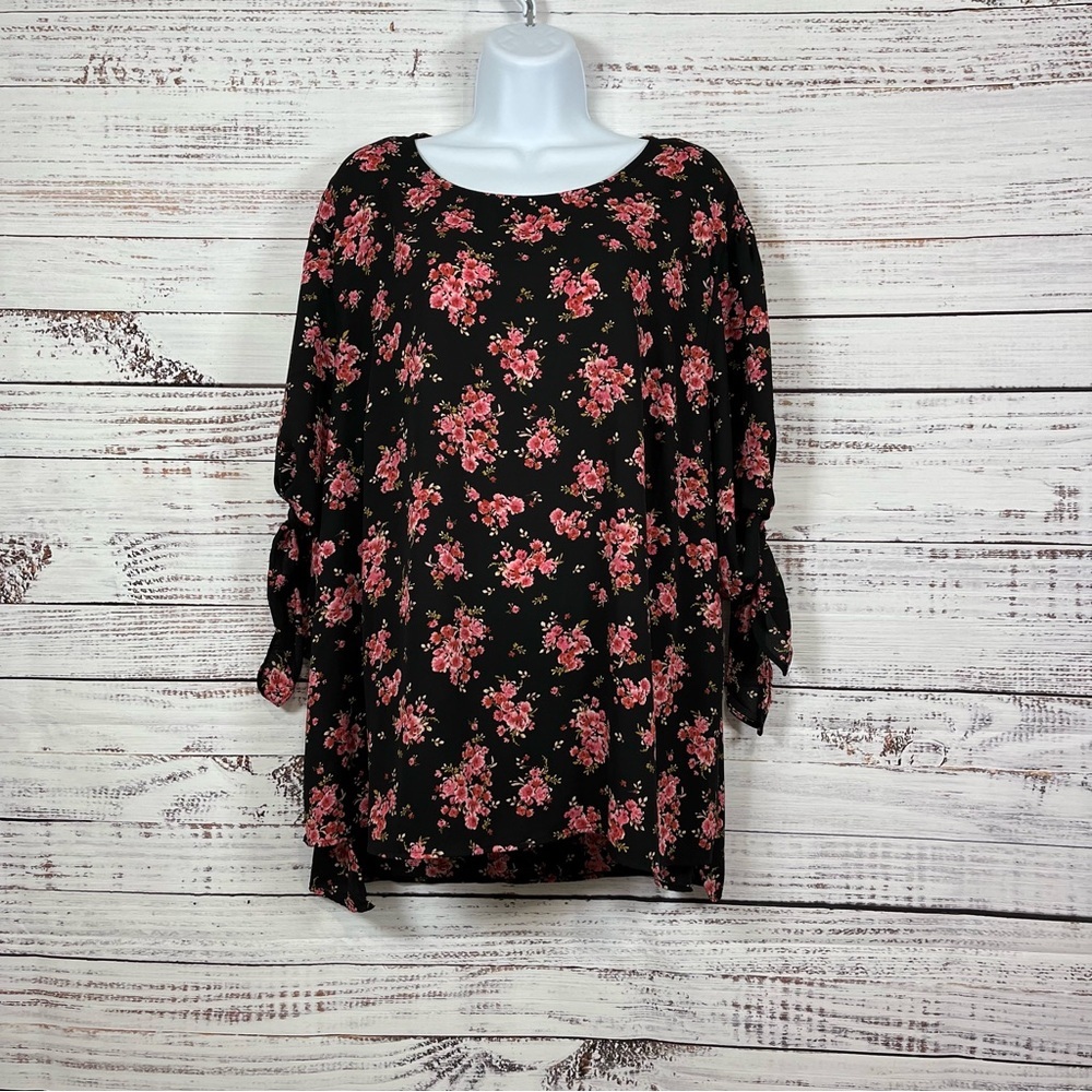 CeCe Black Floral V Neck Short Tie Sleeve Blouse